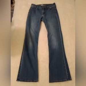 OLD NAVY KIEKER BOOT CUT JEANS. SIZE 0.